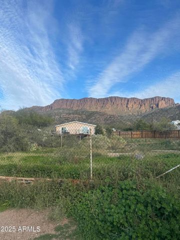 1129 S EDNA Avenue, Superior, AZ 85173