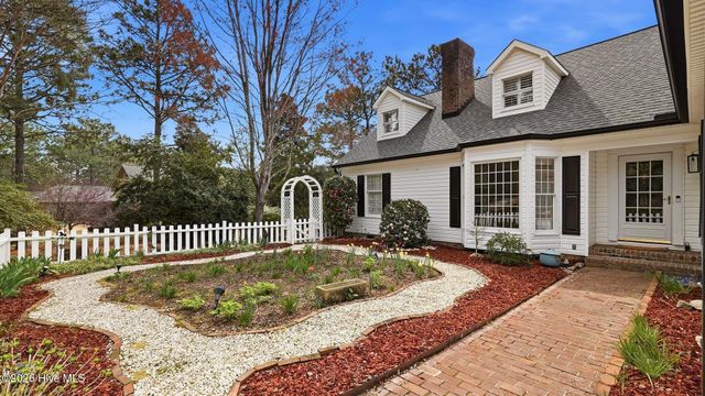 42 Pinebrook Drive, Pinehurst, NC 28374