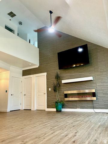 4447 W SILENT RAIN DR, South Jordan, UT 84009