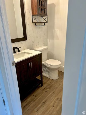 4447 W SILENT RAIN DR, South Jordan, UT 84009