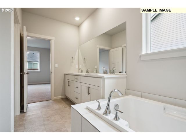 12343 Sw CHAMPLIN Ln, Beaverton, OR 97007