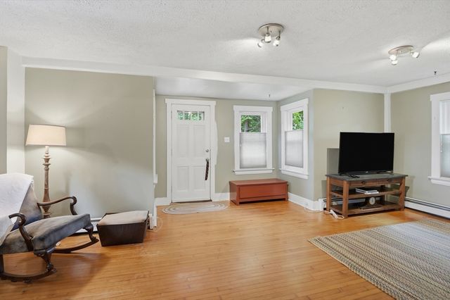 22 Ransom Road, Framingham, MA 01702
