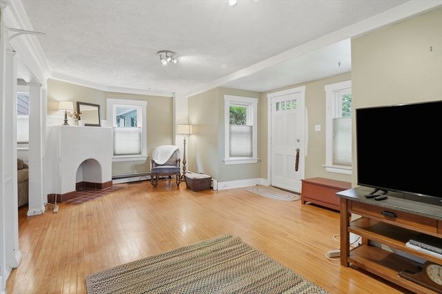22 Ransom Road, Framingham, MA 01702