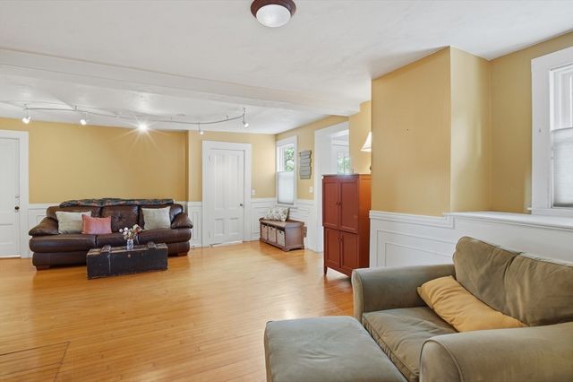 22 Ransom Road, Framingham, MA 01702