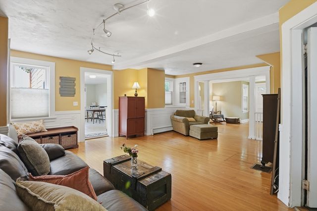 22 Ransom Road, Framingham, MA 01702
