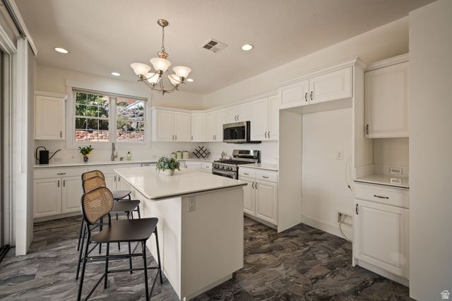 339 W SANDSTONE CIR, St. George, UT 84790