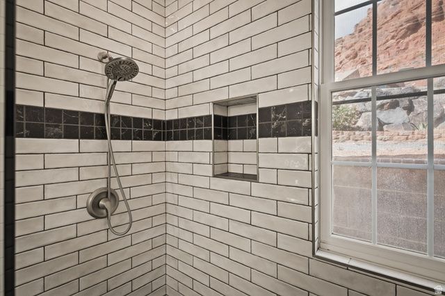 339 W SANDSTONE CIR, St. George, UT 84790