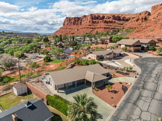 339 W SANDSTONE CIR, St. George, UT 84790