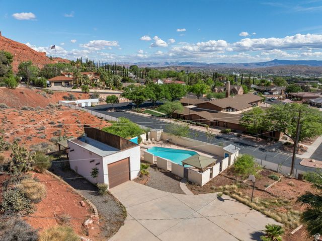339 W SANDSTONE CIR, St. George, UT 84790