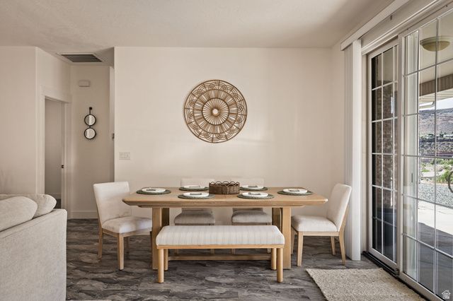 339 W SANDSTONE CIR, St. George, UT 84790