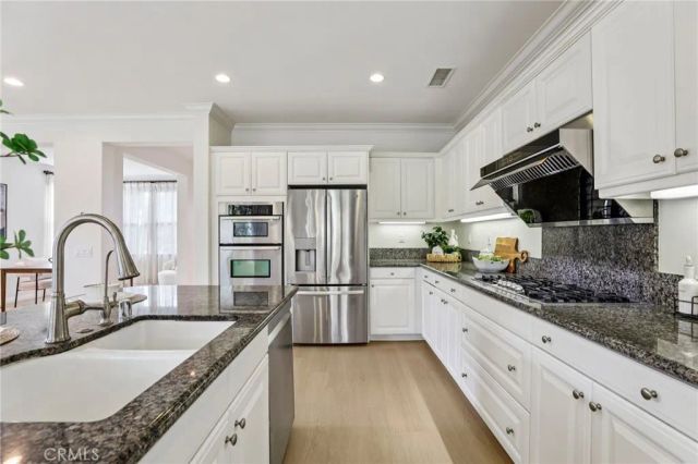 37 Donovan, Irvine, CA 92620