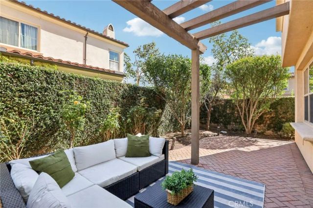 37 Donovan, Irvine, CA 92620