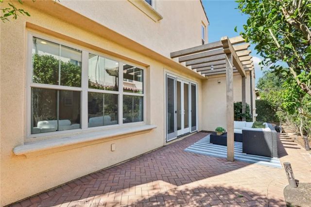 37 Donovan, Irvine, CA 92620