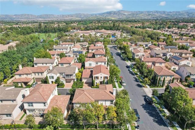 37 Donovan, Irvine, CA 92620