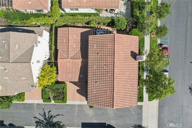 37 Donovan, Irvine, CA 92620