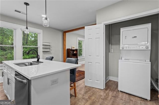 285 Henry Street SE, Marietta, GA 30060