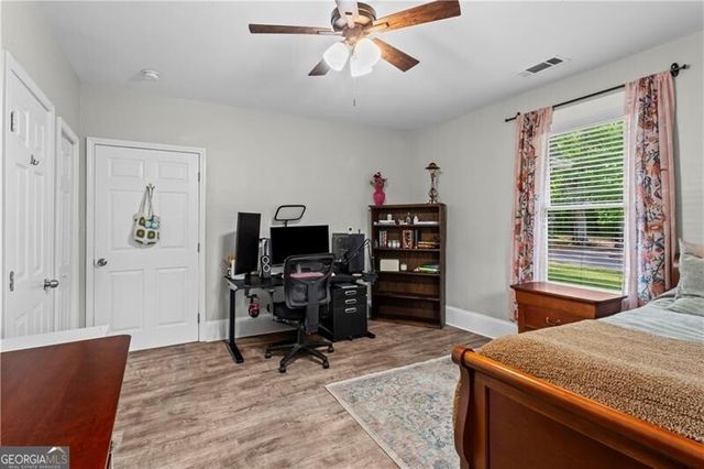 285 Henry Street SE, Marietta, GA 30060