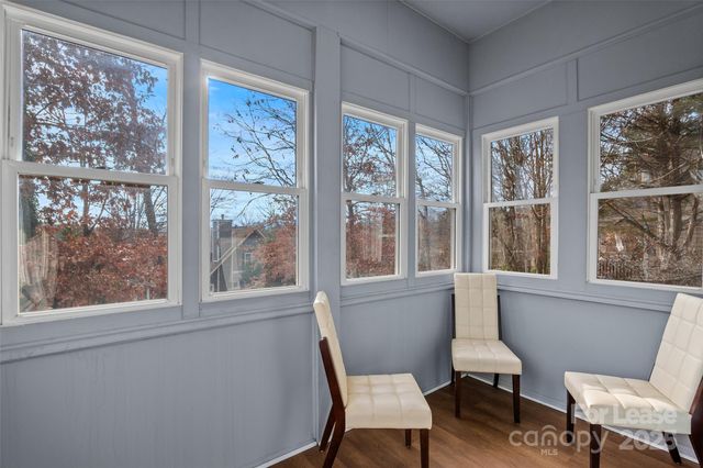 5 Elmore Street, Asheville, NC 28804