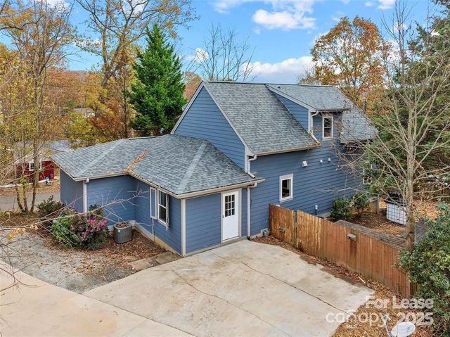 5 Elmore Street, Asheville, NC 28804