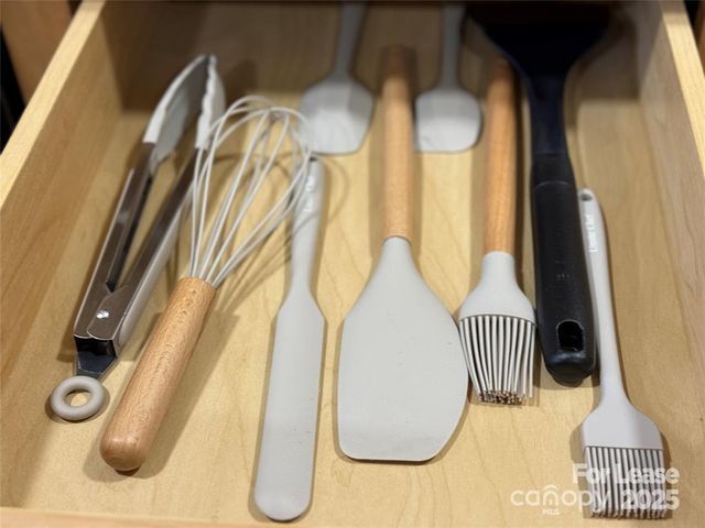 5 Elmore Street, Asheville, NC 28804