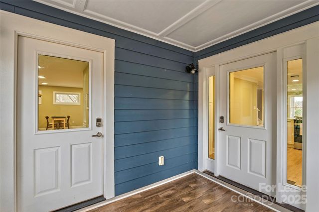 5 Elmore Street, Asheville, NC 28804