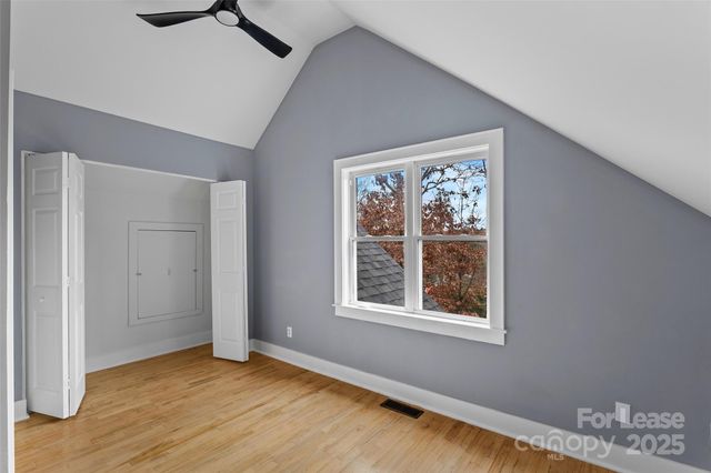 5 Elmore Street, Asheville, NC 28804