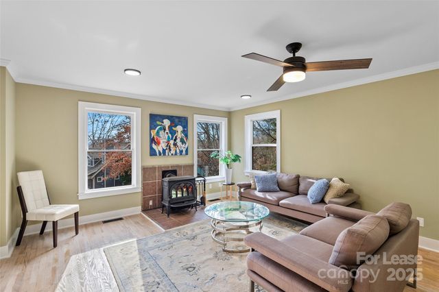 5 Elmore Street, Asheville, NC 28804