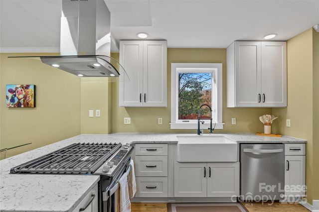 5 Elmore Street, Asheville, NC 28804