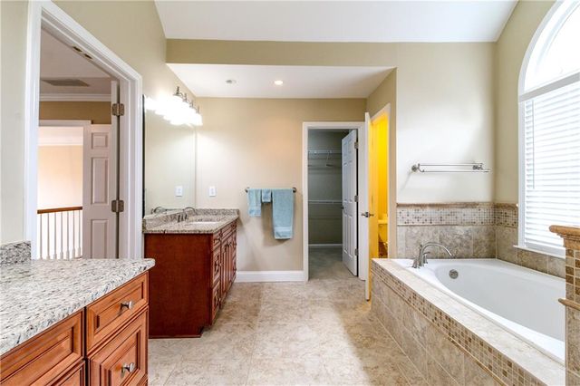 5229 Camden Lake NW Parkway, Acworth, GA 30101