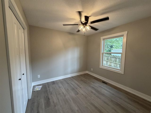 2245 Macarthur Road, Muskegon, MI 49442