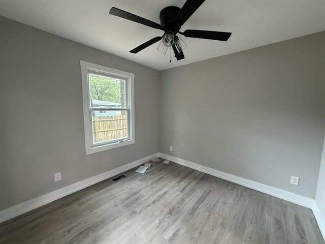 2245 Macarthur Road, Muskegon, MI 49442