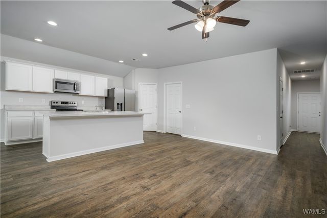 16434 Natchez, Moundville, AL 35474