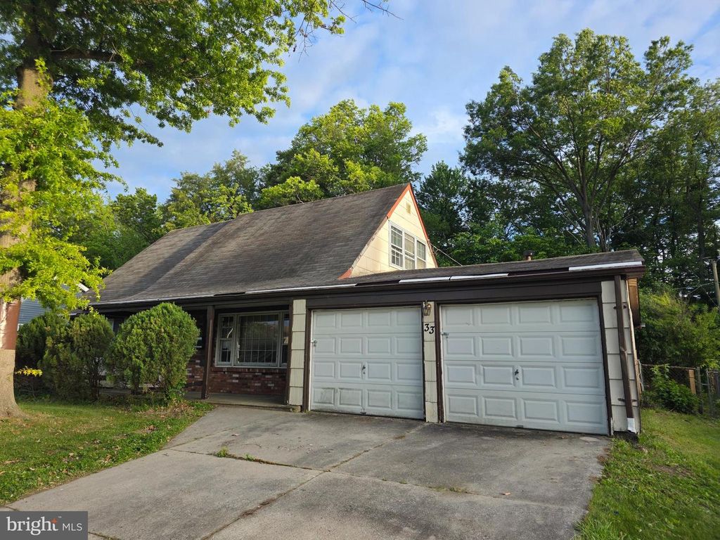 33 EVERGREEN DR, Willingboro, NJ 08046