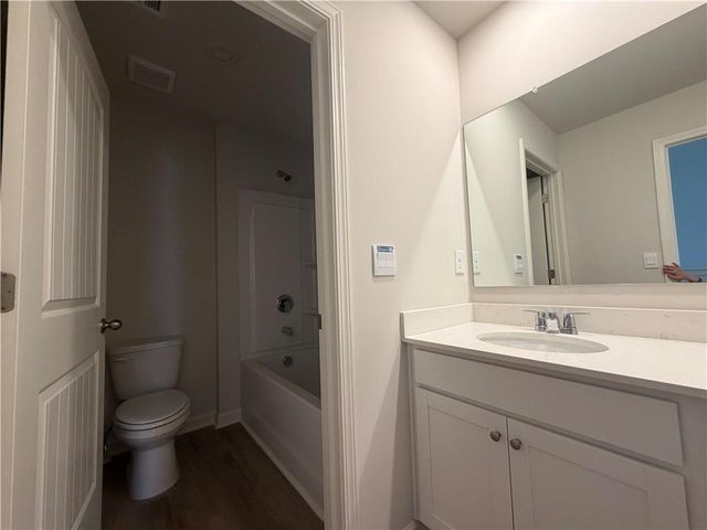 178 King Village, Braselton, GA 30517