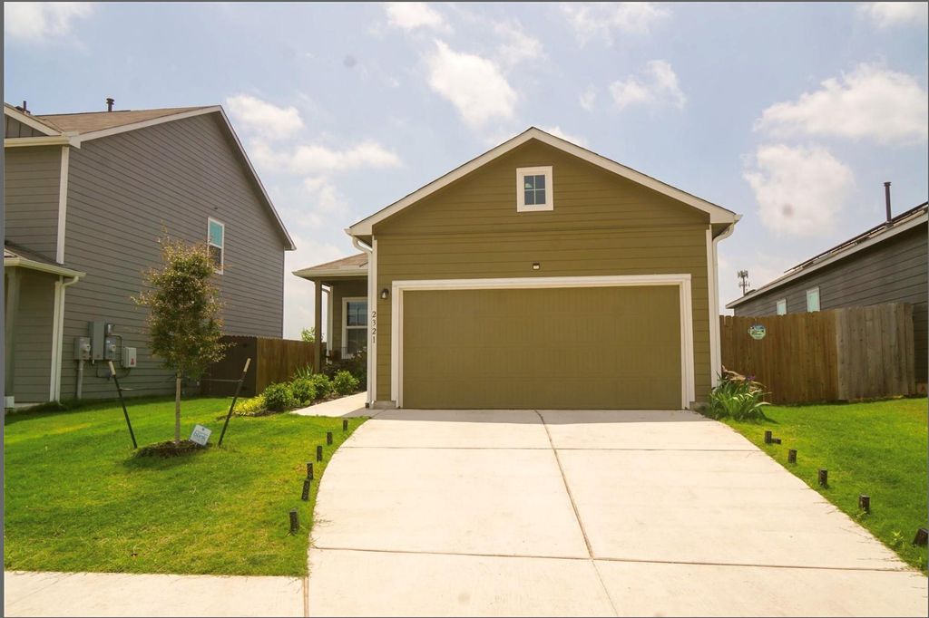 2321 Forgetmenot LN, Pflugerville, TX 78660