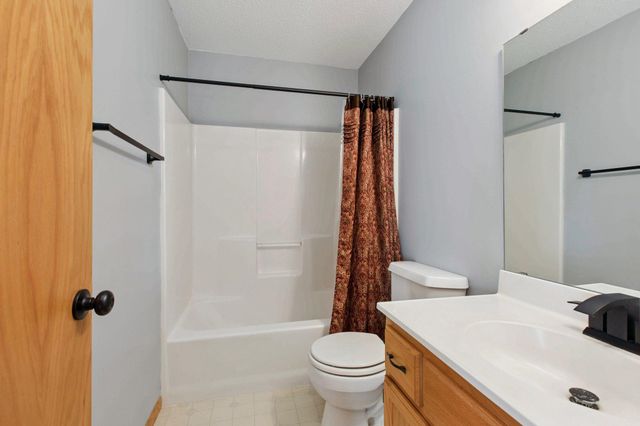 749 Fox Road, Lino Lakes, MN 55014