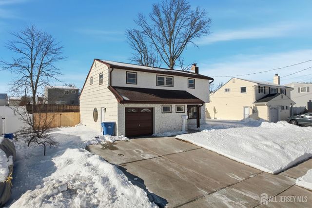 11 Lincroft Avenue, Old Bridge, NJ 08857