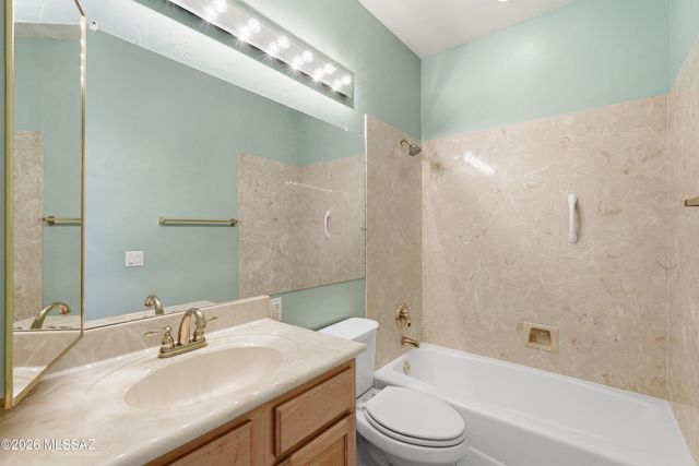 4906 N Bonita Ridge Avenue, Tucson, AZ 85750