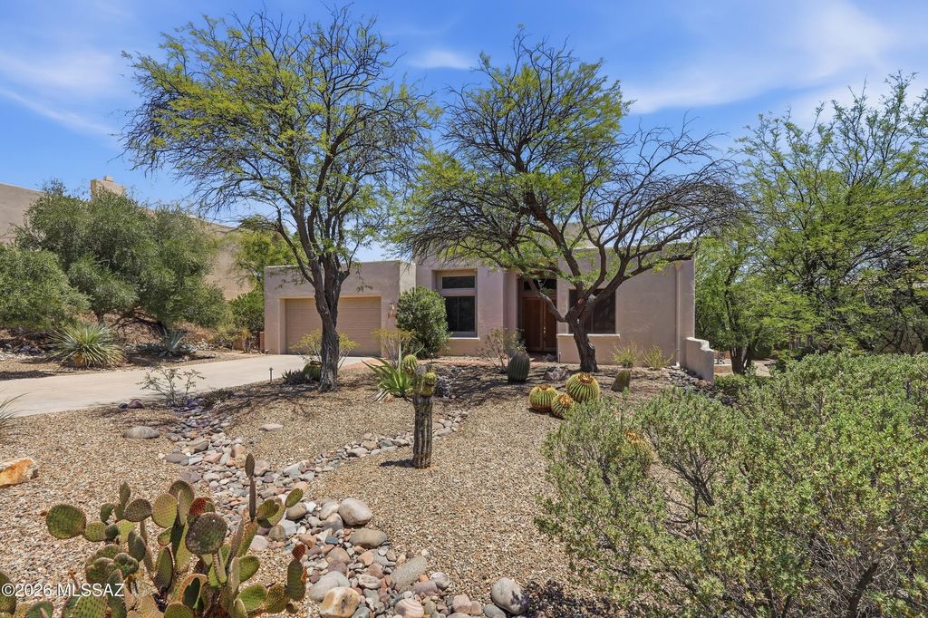 4906 N Bonita Ridge Avenue, Tucson, AZ 85750
