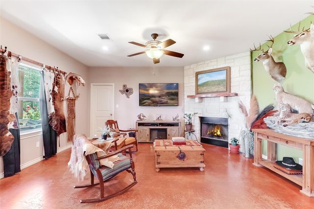 2271 County Road 112, Burnet, TX 78611