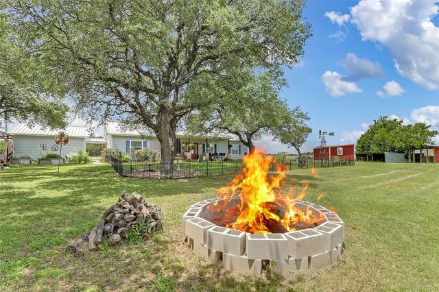 2271 County Road 112, Burnet, TX 78611