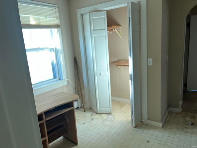 202 N Van Buren Avenue, Fowler, IN 47944