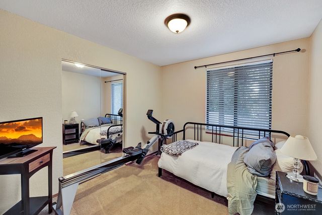 24229 26th Place S, Des Moines, WA 98198