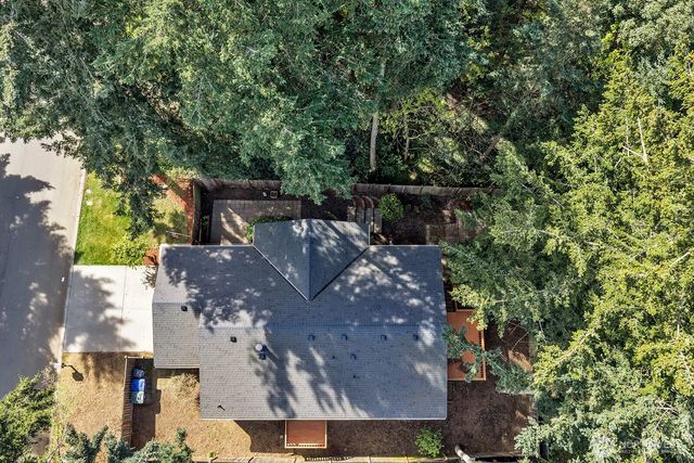 24229 26th Place S, Des Moines, WA 98198