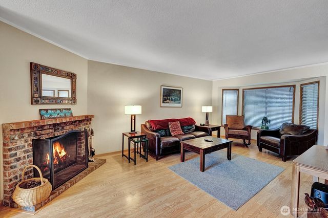 24229 26th Place S, Des Moines, WA 98198