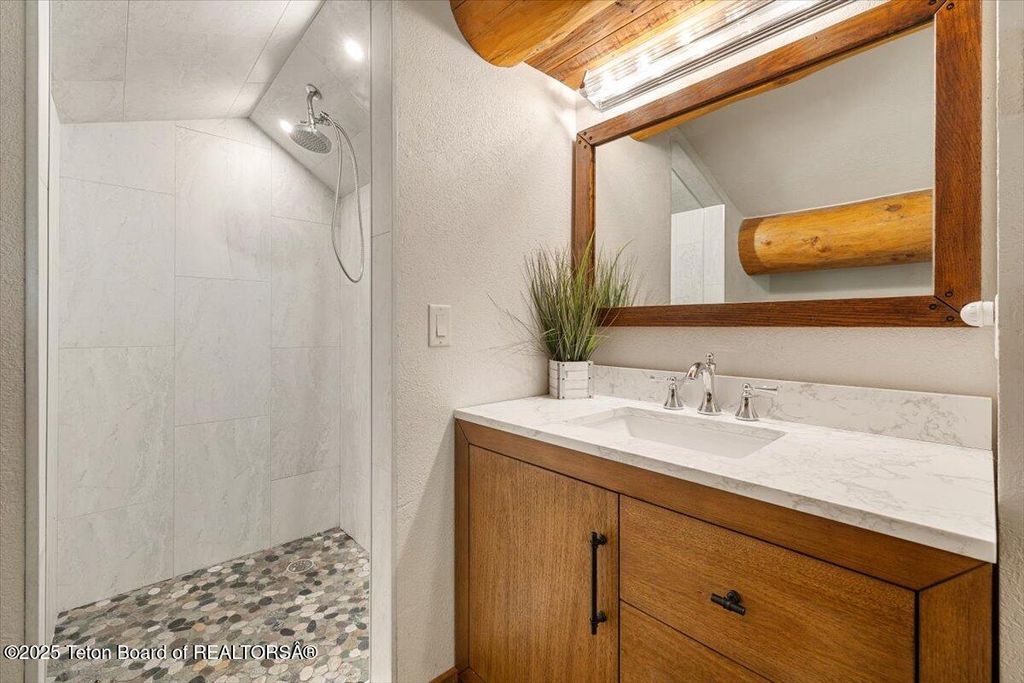 1035 E DEER CREEK Drive, Jackson, WY 83001 photo 24