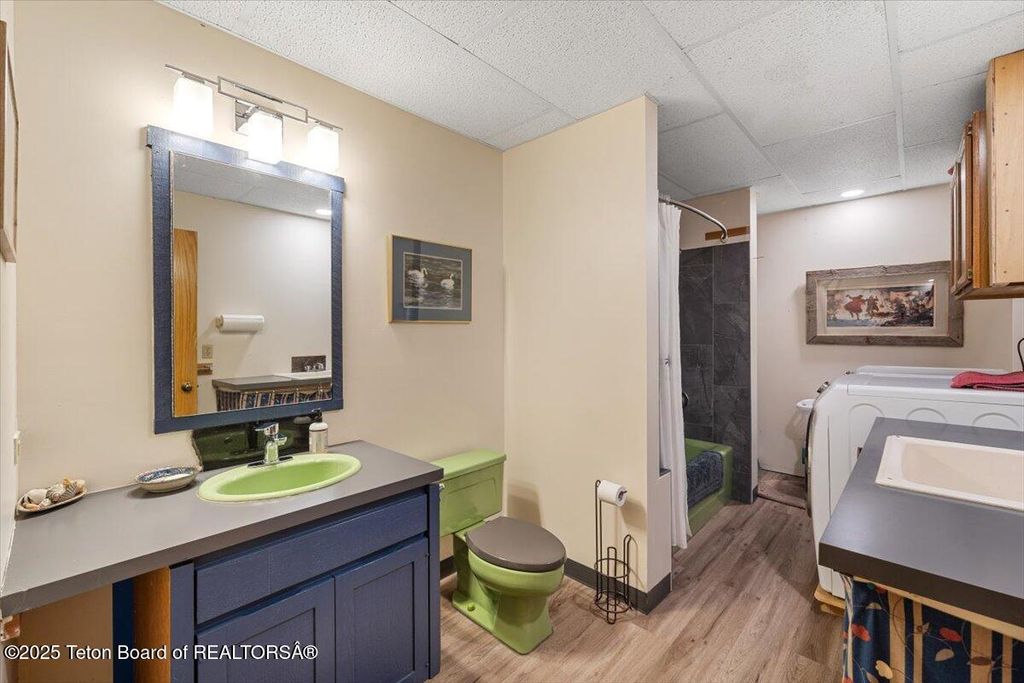 1035 E DEER CREEK Drive, Jackson, WY 83001 photo 32