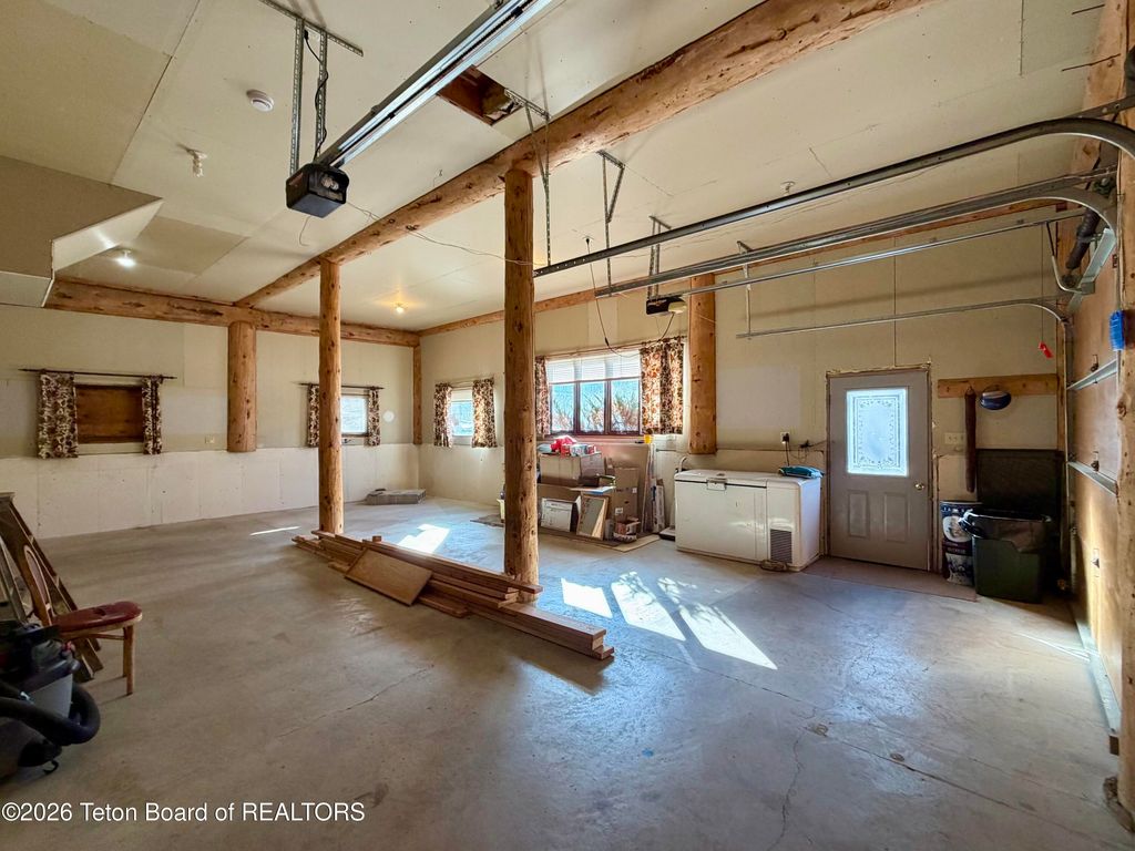 1035 E DEER CREEK Drive, Jackson, WY 83001 photo 34