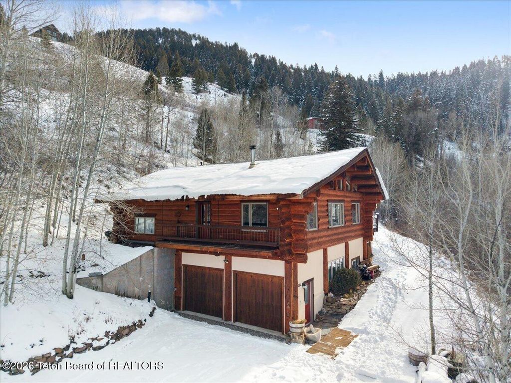 1035 E DEER CREEK Drive, Jackson, WY 83001 photo 4