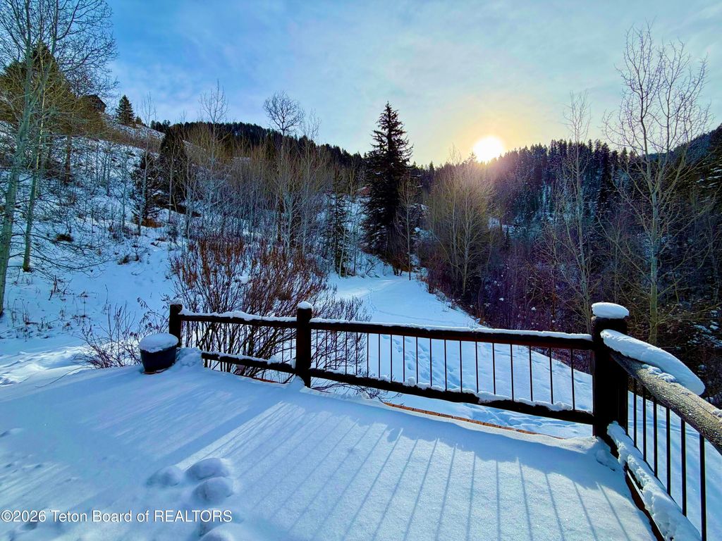 1035 E DEER CREEK Drive, Jackson, WY 83001 photo 45